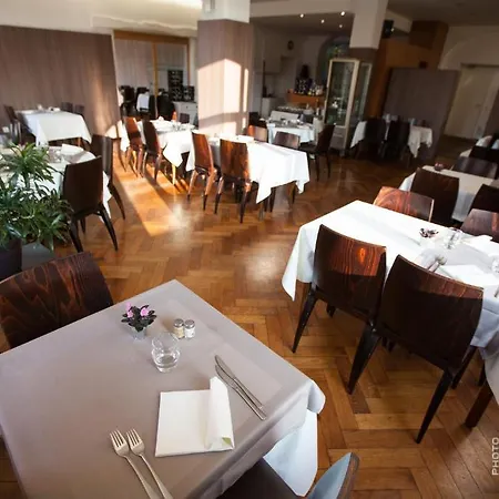 Du Relais Отель 2*